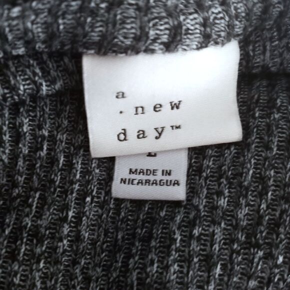A NEW DAY GRAY MIDI DRESS SZ.L EUC - Picture 7 of 9